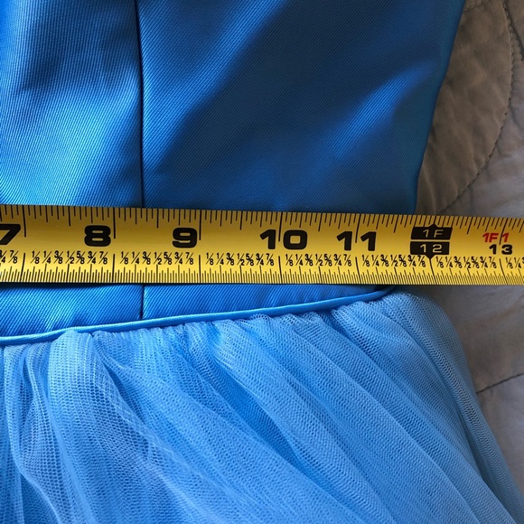 Sherri Hill - 52693 Strapless Ruffle Fringed Tulle Ball Gown Size 00 Unaltered - Picture 7 of 12